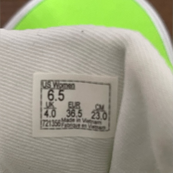 NWOB Vans Neon Lime Green Sneakers Size 6 - Picture 8 of 9